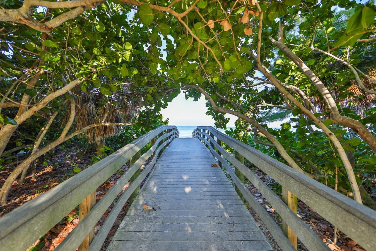 100 Steps To Beautiful Indian Rocks Beach, Oceanside, 2 Bedroom Updated Condo Clearwater Beach Esterno foto