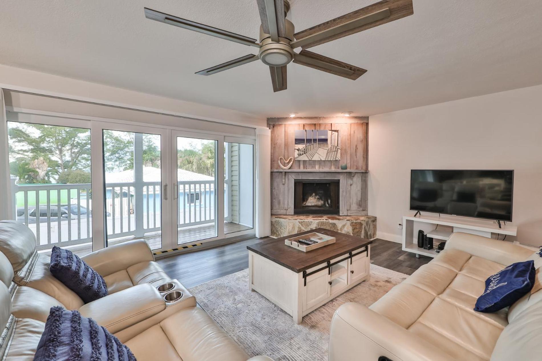 100 Steps To Beautiful Indian Rocks Beach, Oceanside, 2 Bedroom Updated Condo Clearwater Beach Esterno foto